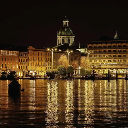 Romantic White - 5 Minutes From The Appartement